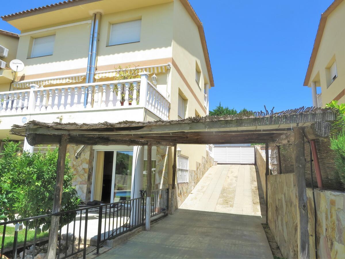 Villa Carolina Mataro Exterior photo